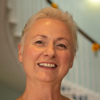 Dr Anna Barnes picture