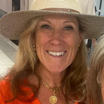 Dr Claire Mallinson picture