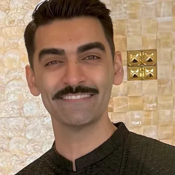 Dr Zeeshan Arif